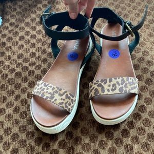 Flat form Boutique Cheetah Sandals